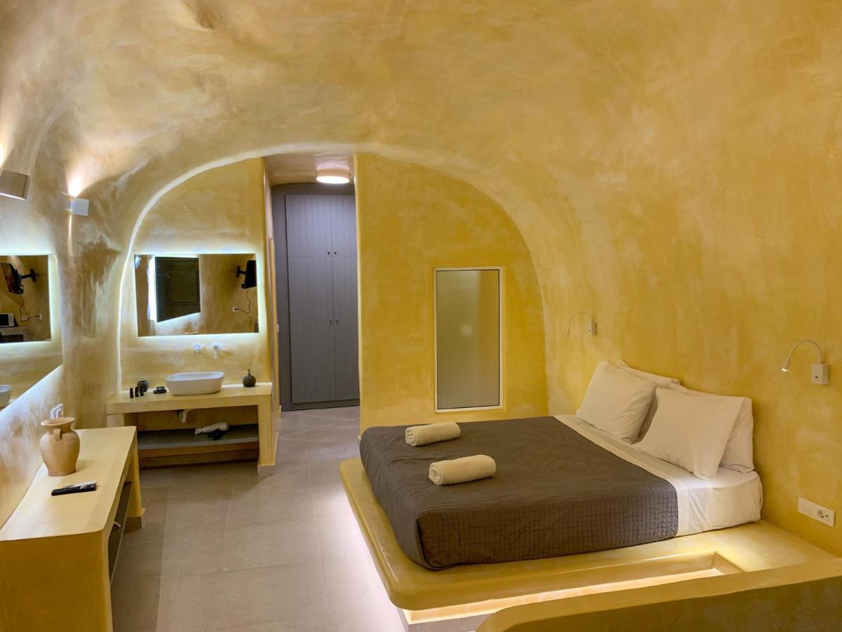 M Residence Santorini Conelia Cave Fira  Exterior photo